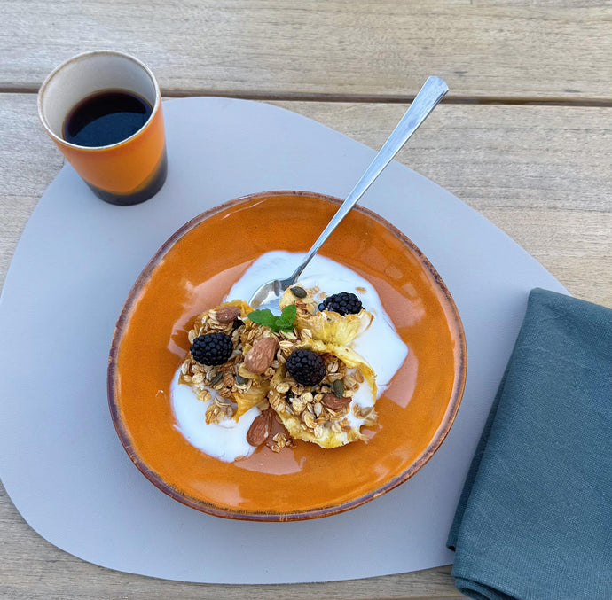 Ananascups met Granola en bramen🐣🍍