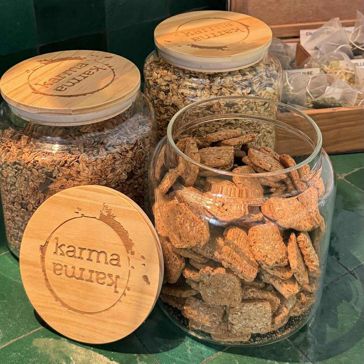 Bundel | The BETTER Granola & Jar | Amandel & Vanille Bio Granola | 1x 1kg